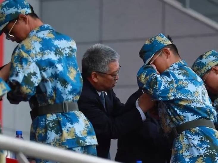 https://news.zua.edu.cn/__local/B/69/0F/7BD7128BCBE72EDBD5A4534B7FF_925EEE8B_69C94.jpg